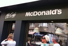 McDonald’s i Albert míří do Mělníka. Výstavba začne v září